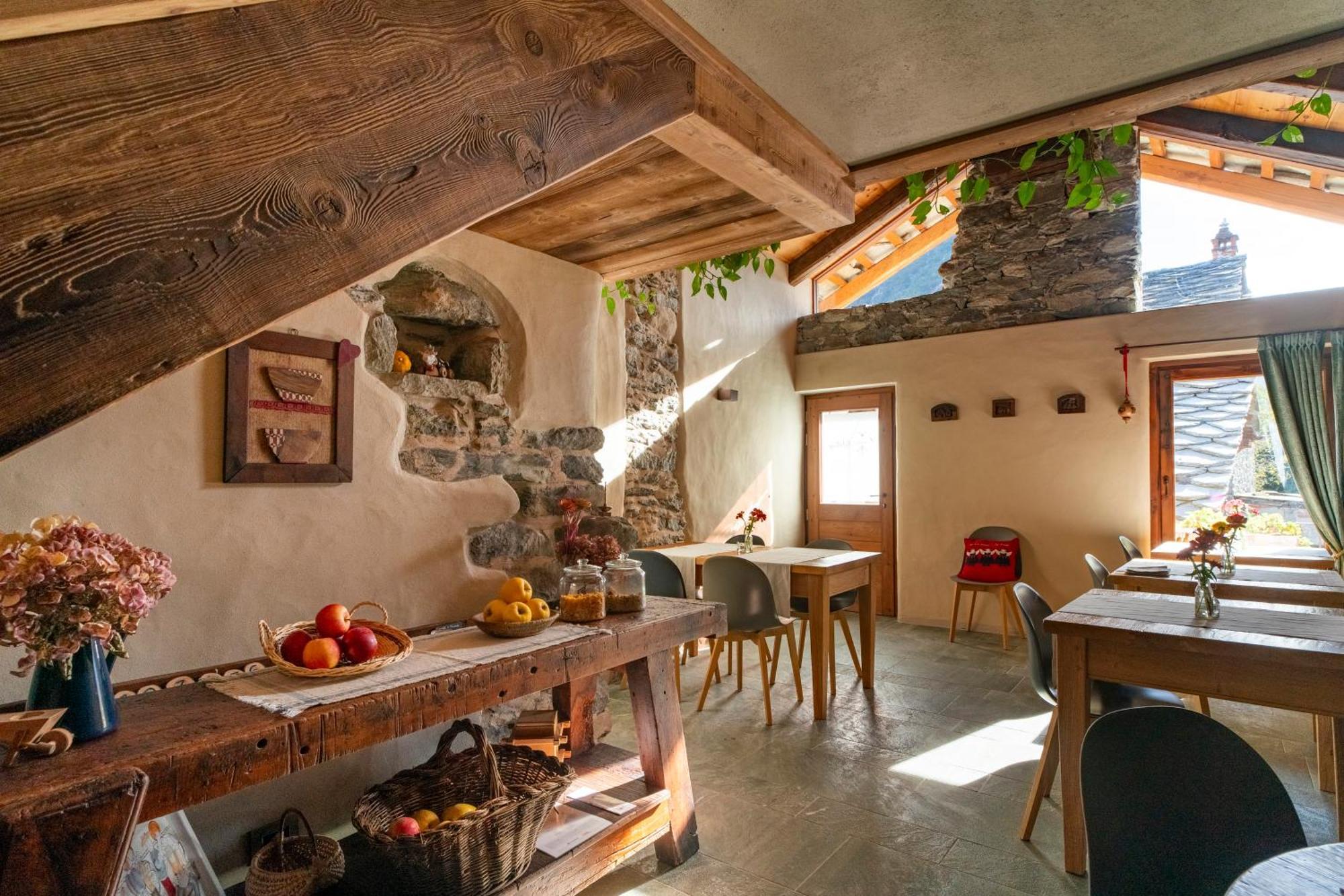 Au Coeur Du Village Chambres D'Hotes & Spa Arnad Kültér fotó